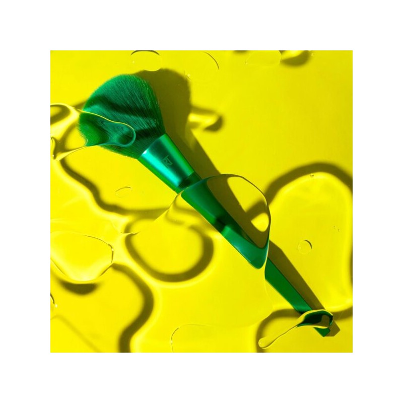 REAL TECHNIQUES DAYGLEAM SURREAL SHEEN POWDER BRUSH #0070